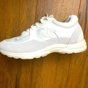 These CHANEL
Suede Calfskin Fabric CC Sneakers White